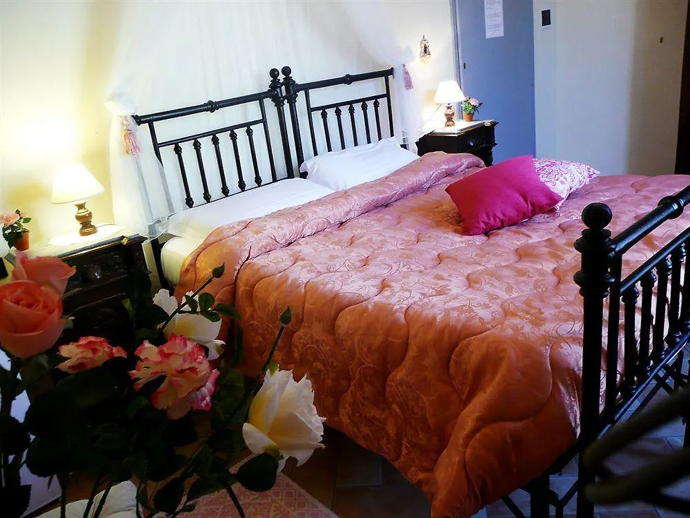 Farm stay Agriturismo La Loccaia Villa Ciggiano Italy